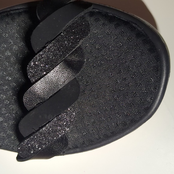 Skechers Black Strappy Wedge Sandals with Glittery Criss-cross Toe-Strap - Picture 2 of 9